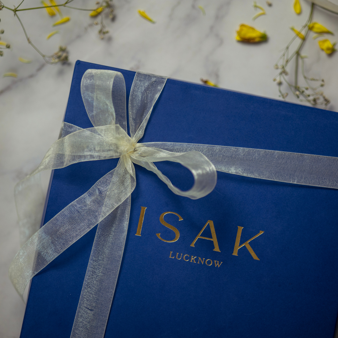 isak gift box attars royal